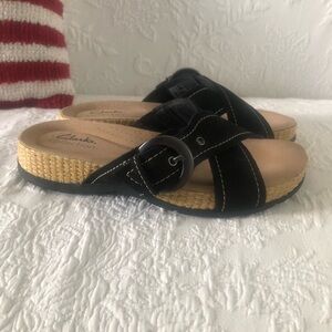 Clarks Black and Tan Sandals with Open Toe Design